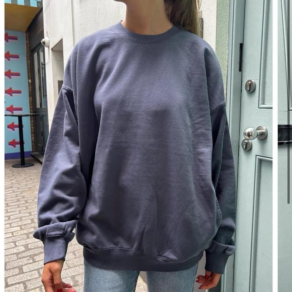 brandy melville sweatshirt